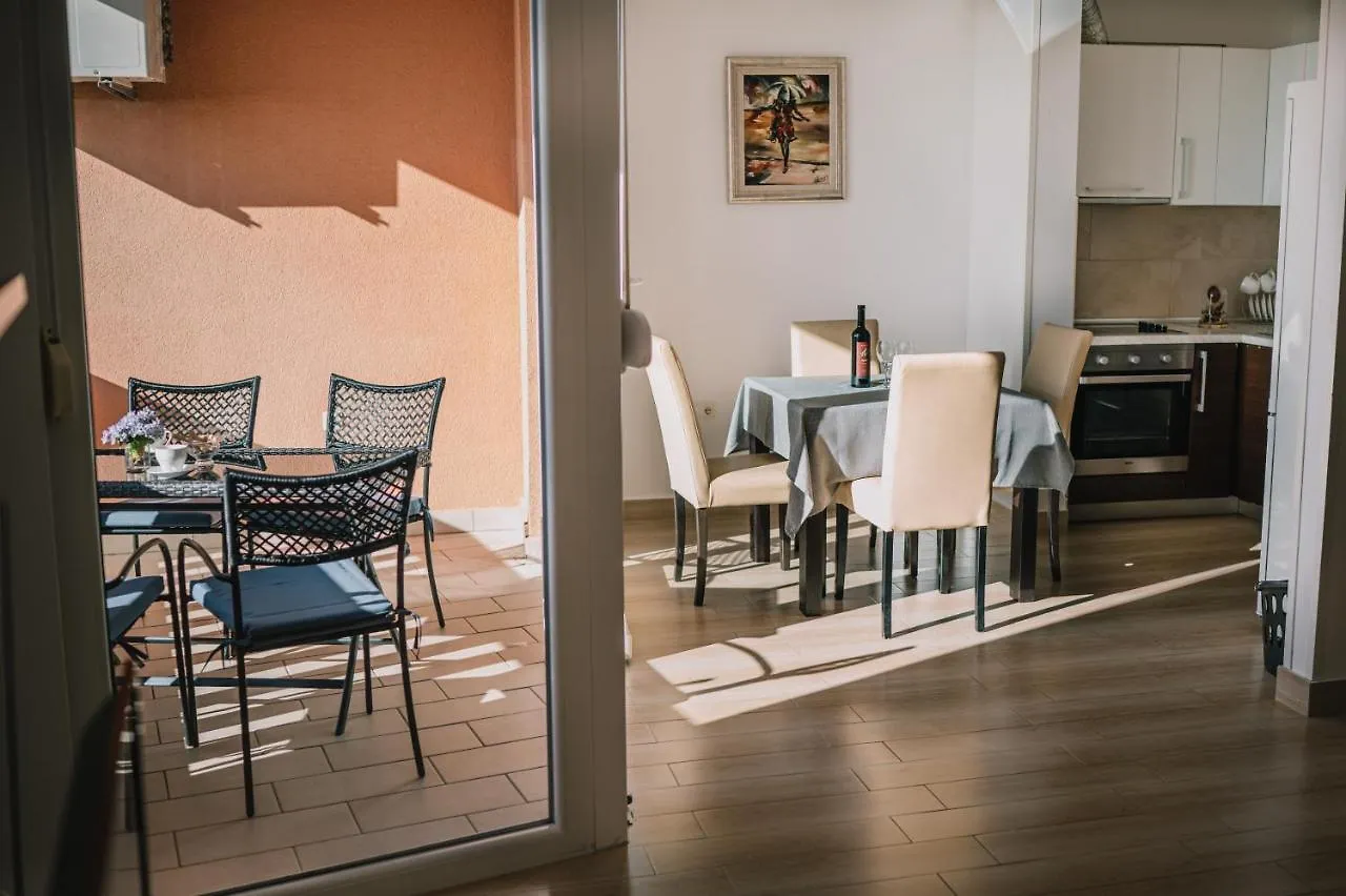 Apartman Petra Trogir 0*,
